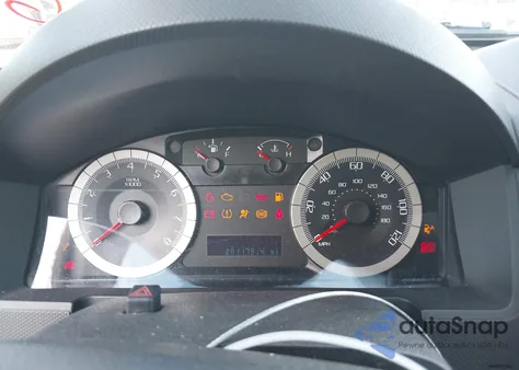 2008 Ford Escape Limited z USA, uszkodzony, nr VIN 1FMCU04198KC45864